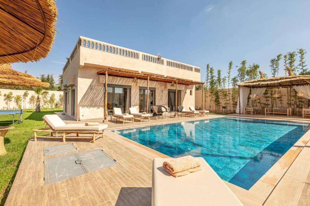 Villa Leila,Piscine , Grand Jardin, Jeux , Cuisiniere Marrakesh Eksteriør billede