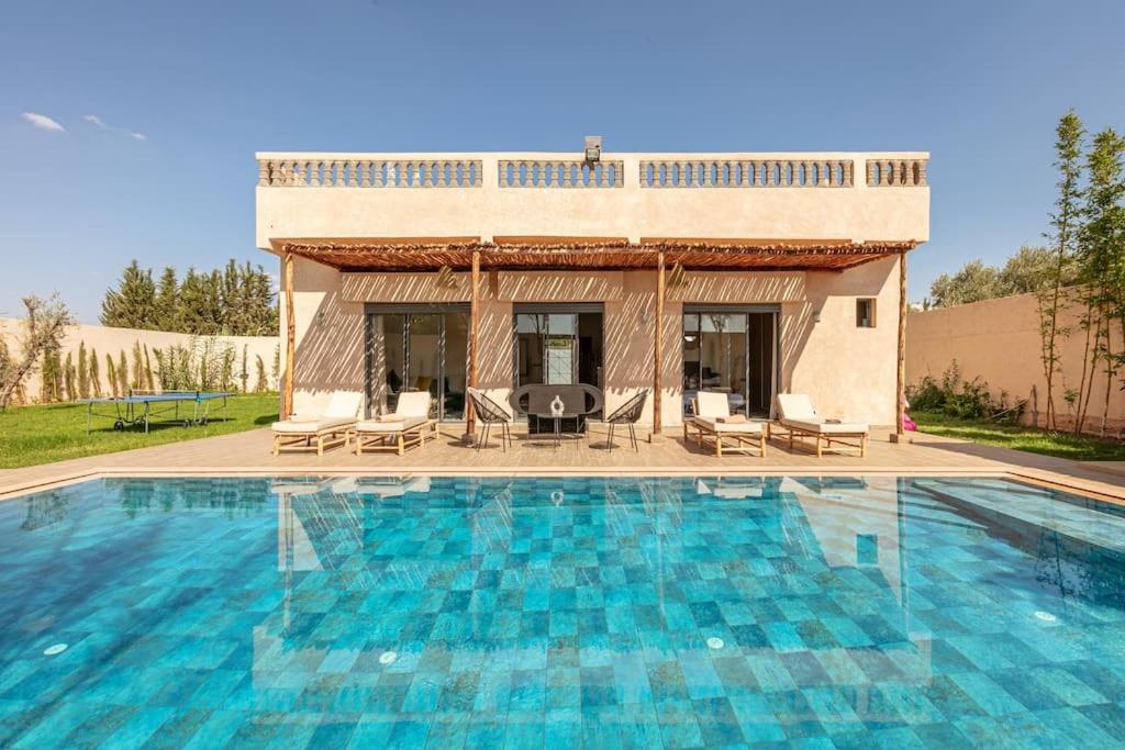 Villa Leila,Piscine , Grand Jardin, Jeux , Cuisiniere Marrakesh Eksteriør billede