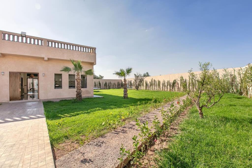 Villa Leila,Piscine , Grand Jardin, Jeux , Cuisiniere Marrakesh Eksteriør billede