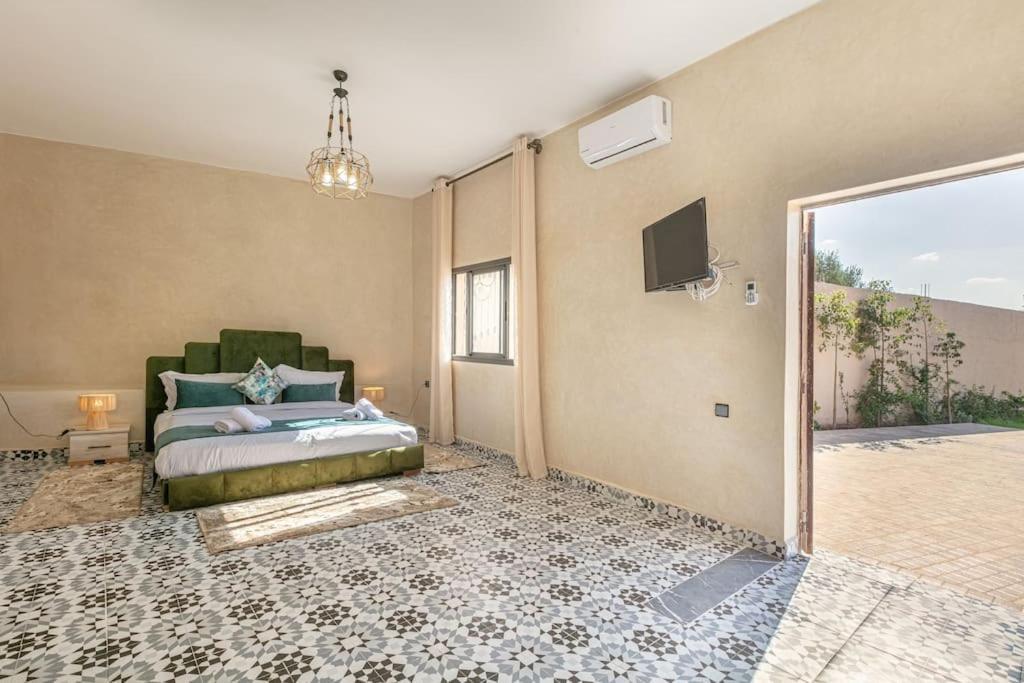 Villa Leila,Piscine , Grand Jardin, Jeux , Cuisiniere Marrakesh Eksteriør billede