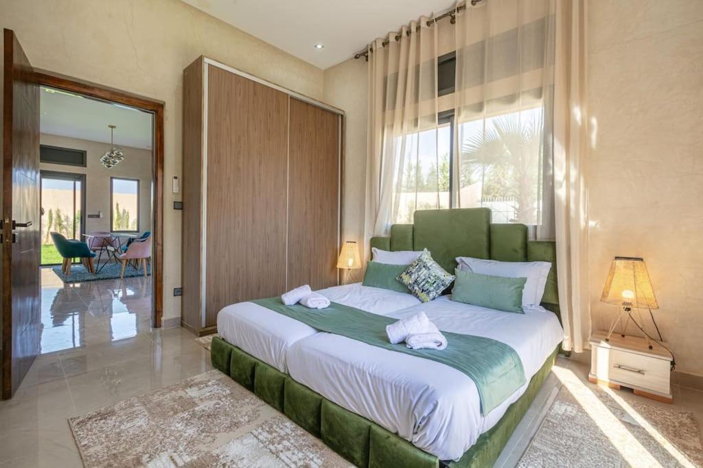 Villa Leila,Piscine , Grand Jardin, Jeux , Cuisiniere Marrakesh Eksteriør billede